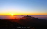 霧島連山と朝陽Ⅱをモチーフにしましたアスペクト比１６：１０のモニター【1280×800】に対応しています
