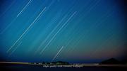 日南海岸に昇る星座をモチーフにしましたアスペクト比１６：９のモニター【1366×768】に対応しています