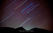 星景写真・夜間撮影をモチーフにしましたアスペクト比１６：１０のモニター【1440×900】に対応しています