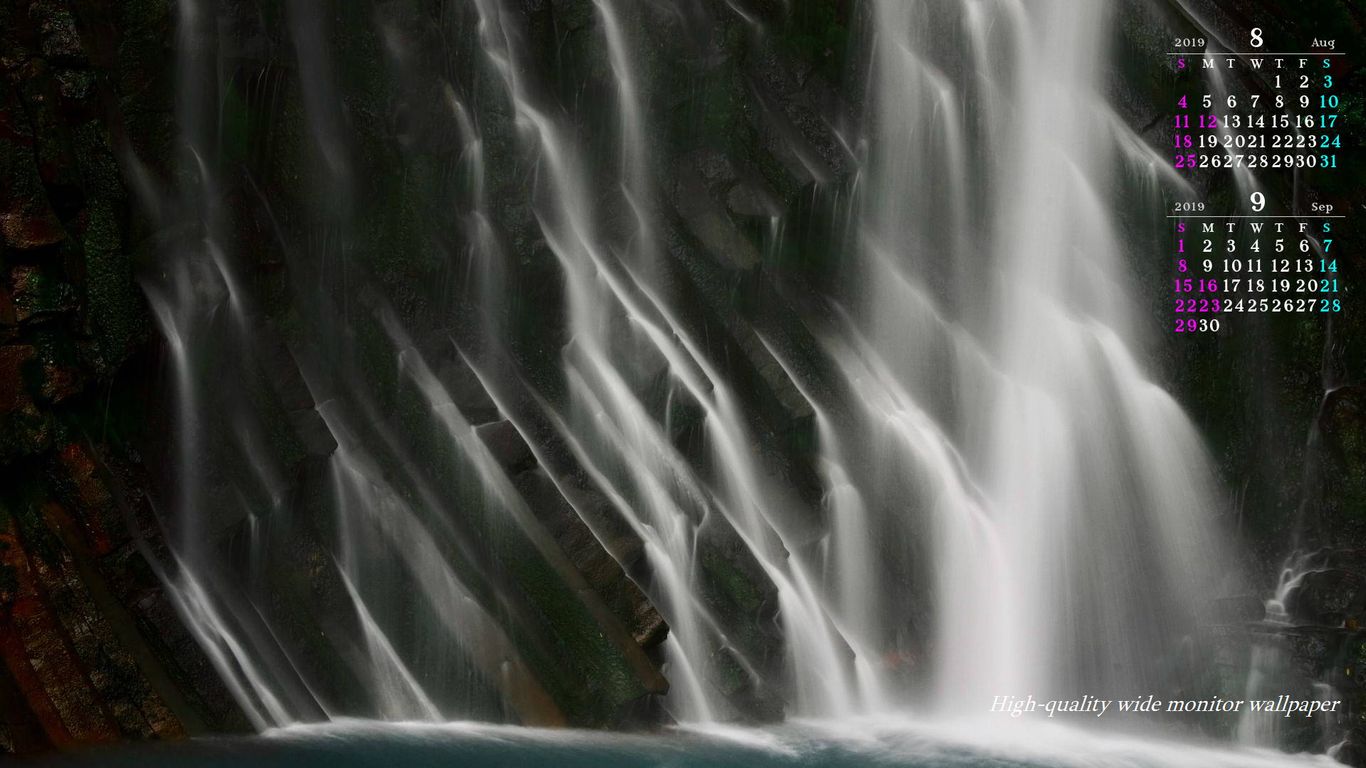 霧島温泉郷を流れる丸尾の滝をモチーフにしました2019年8月9月のカレンダー付きワイドモニター高画質壁紙【アスペクト比１６：９】に対応しています